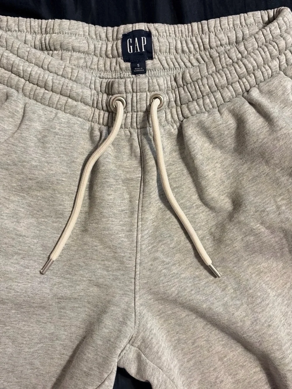 GAP Men's Heather Gray Drawstring Sweatpants